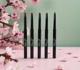 Smudge-Proof Matte Creamy Lip Line